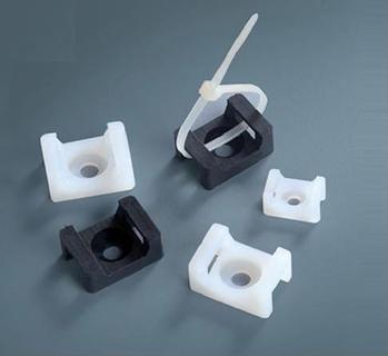 Монтажні майданчики під гвинт для кріплення кабельних стяжок