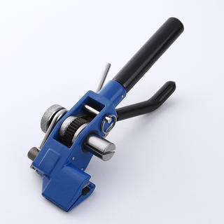 З храповим механізмом